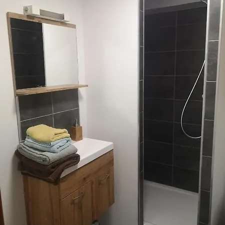 Appartement Sur Jardin Au Calme A Pernes 1 Chambre Exterior photo